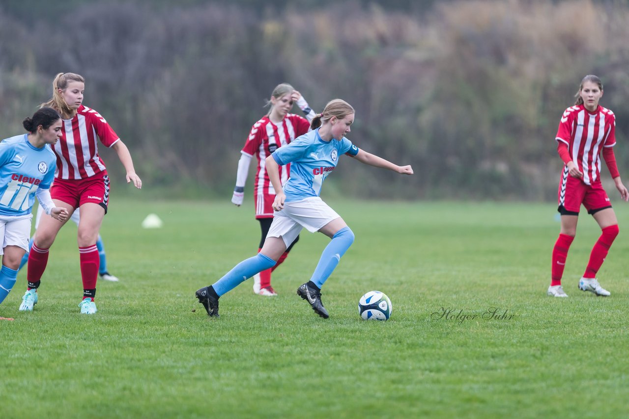 Bild 89 - wBJ TuS Tensfeld - SV Fortuna St. Juergen